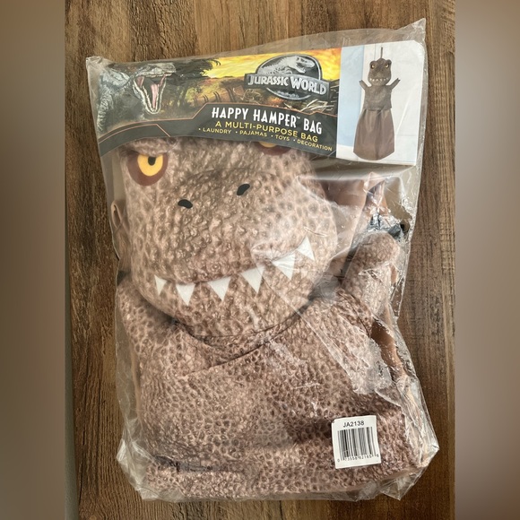 Universal Studios Jurassic World Kids Hanging 3D Character Laundry Hamper - Picture 10 of 12
